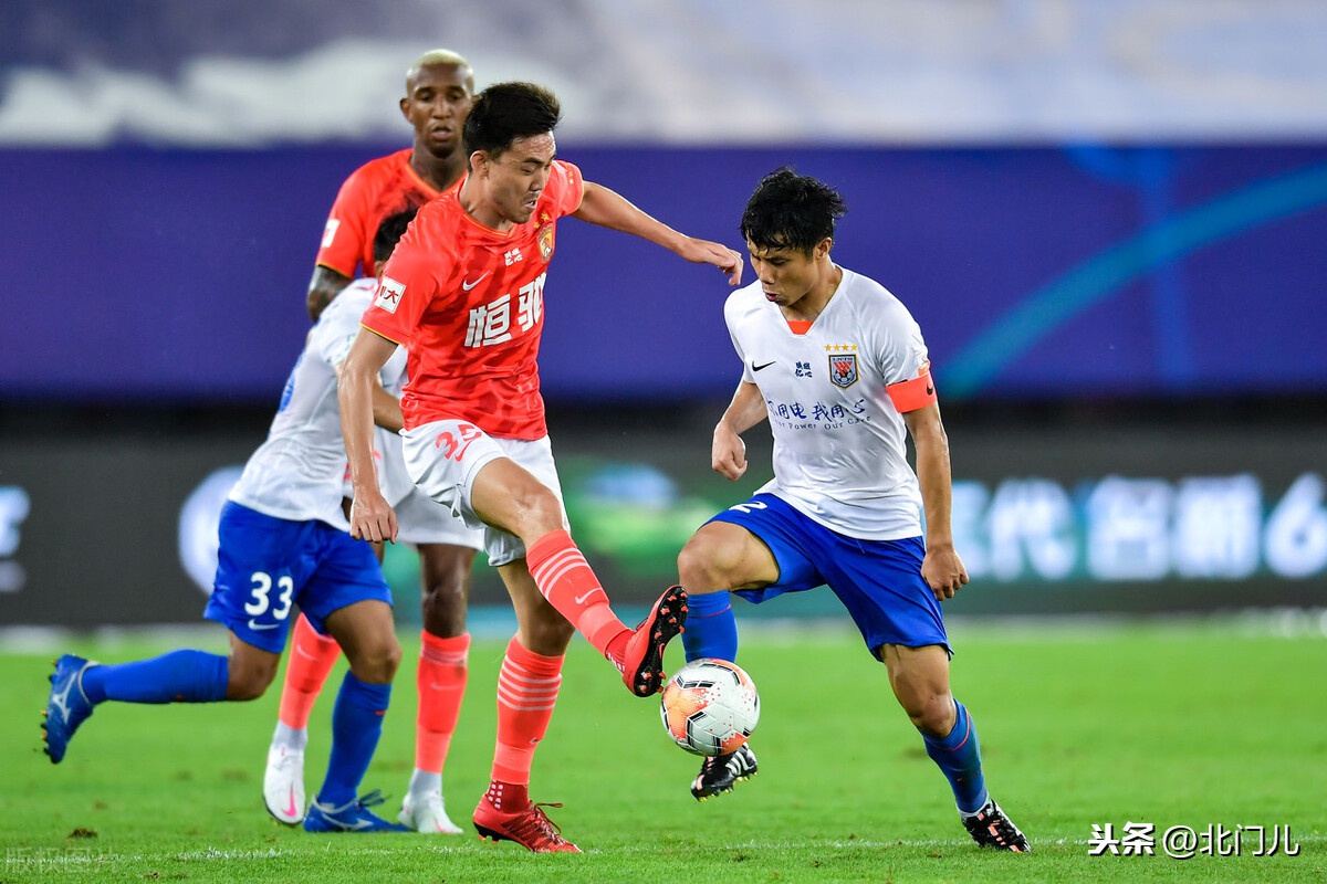  清晨体能课后，达拉斯独行侠门线救险备战亚冠，压力陡增，身体对抗强度拉满