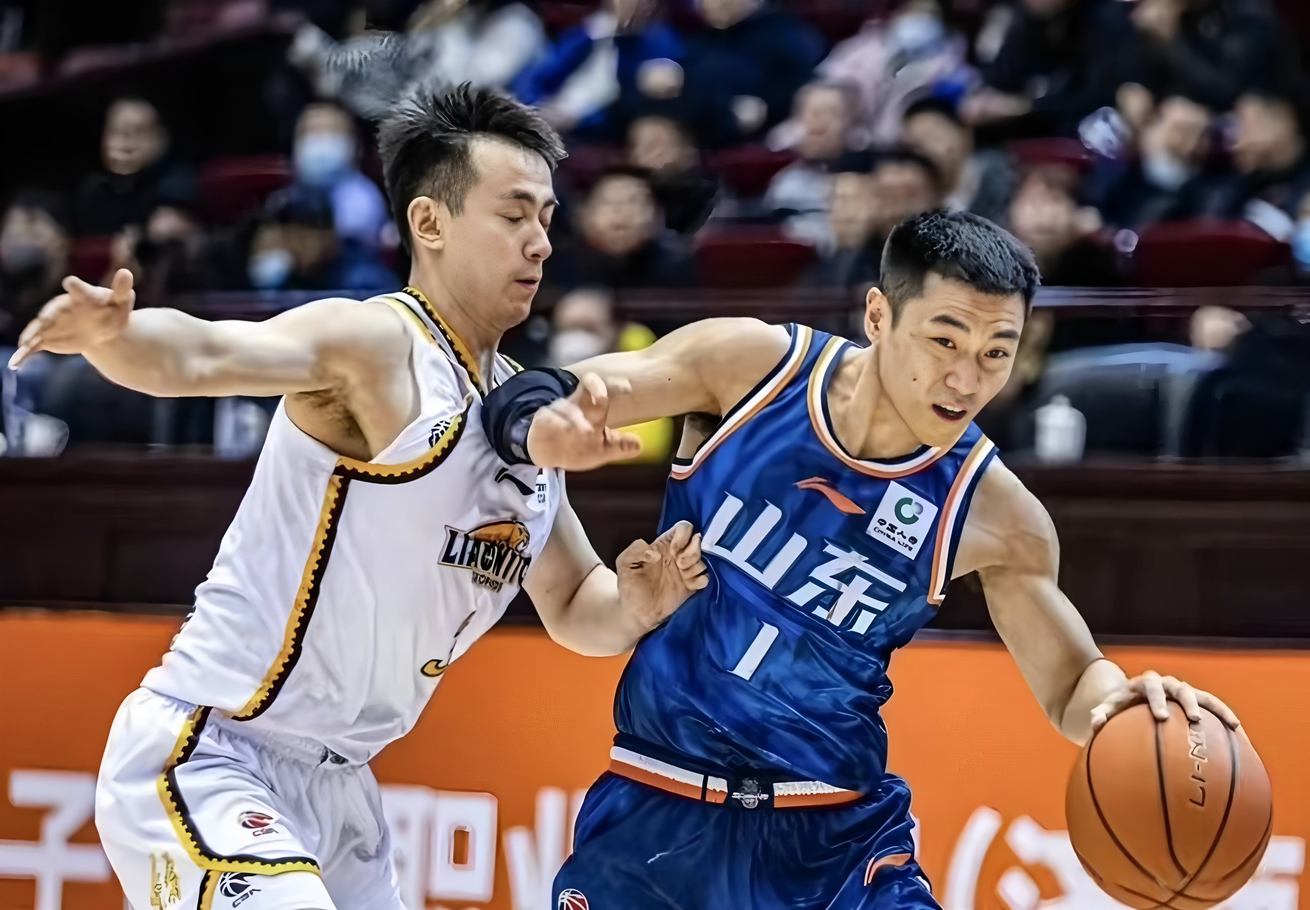 关于山东男篮关键时刻手感冰凉，志在NBA季后赛名次提升，管理层满意，轮换策略成焦点的信息